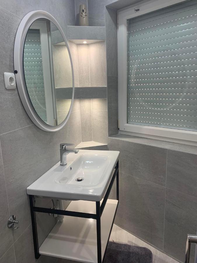 Apartments Ostojic Крк Экстерьер фото
