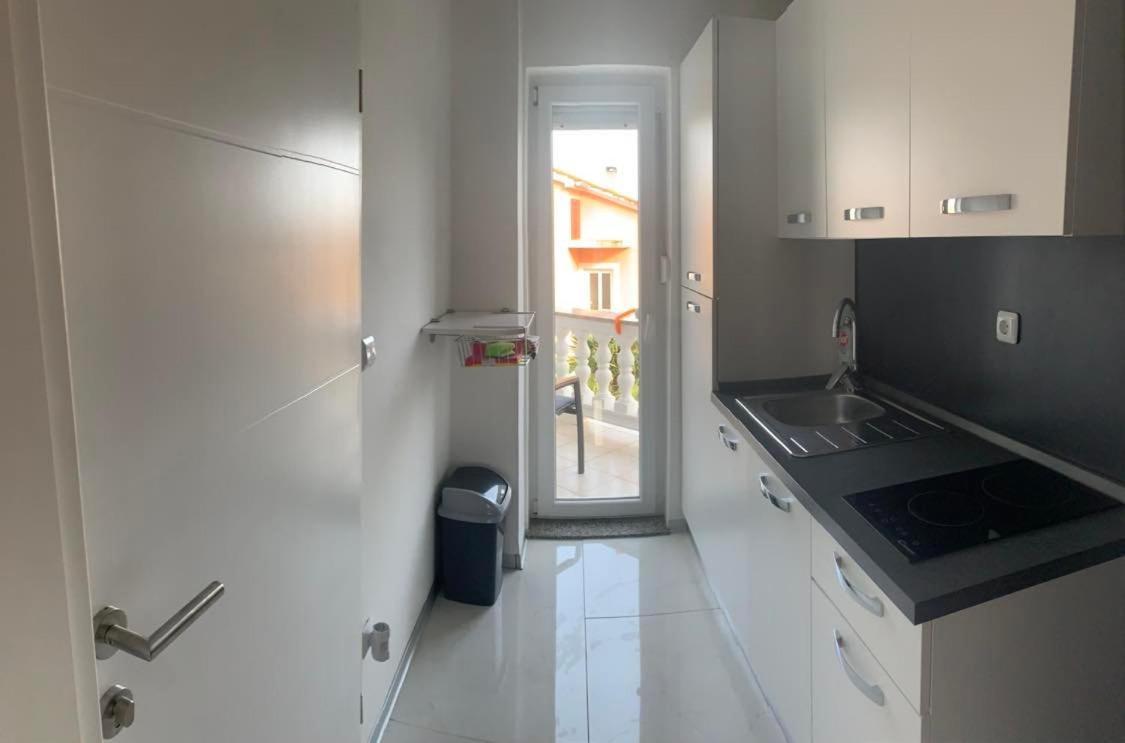 Apartments Ostojic Крк Экстерьер фото