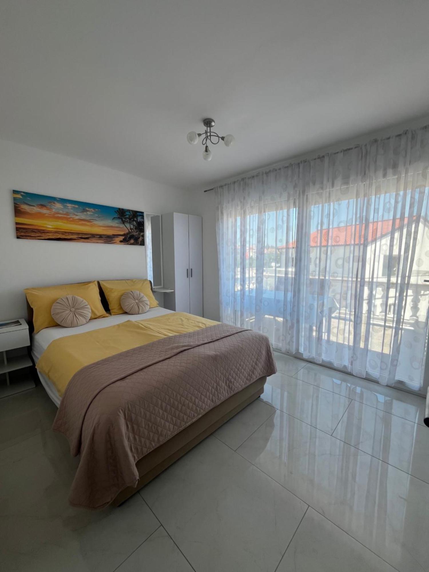 Apartments Ostojic Крк Экстерьер фото